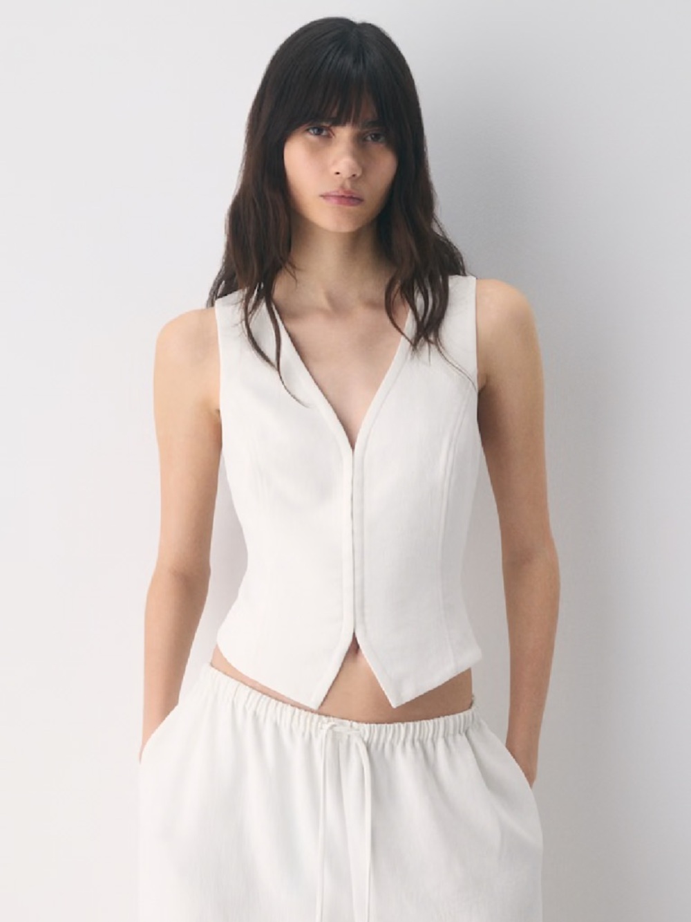Aritzia Crepette Vest - Like New!